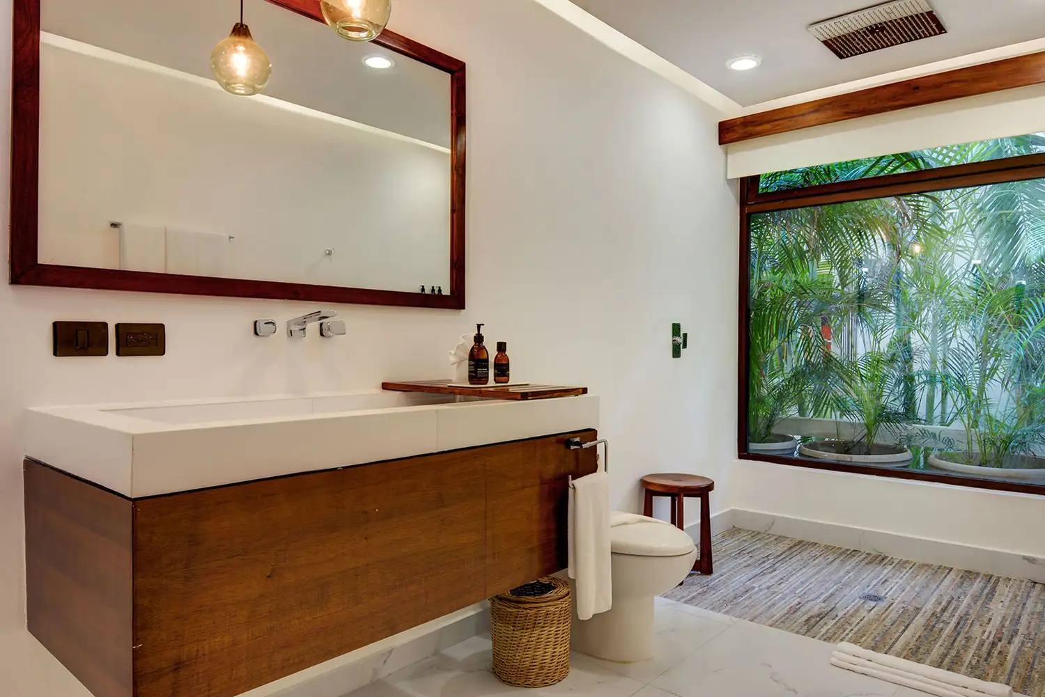 Villa Alta Vista — outdoor living and pool area — luxury villa in Playa del Carmen